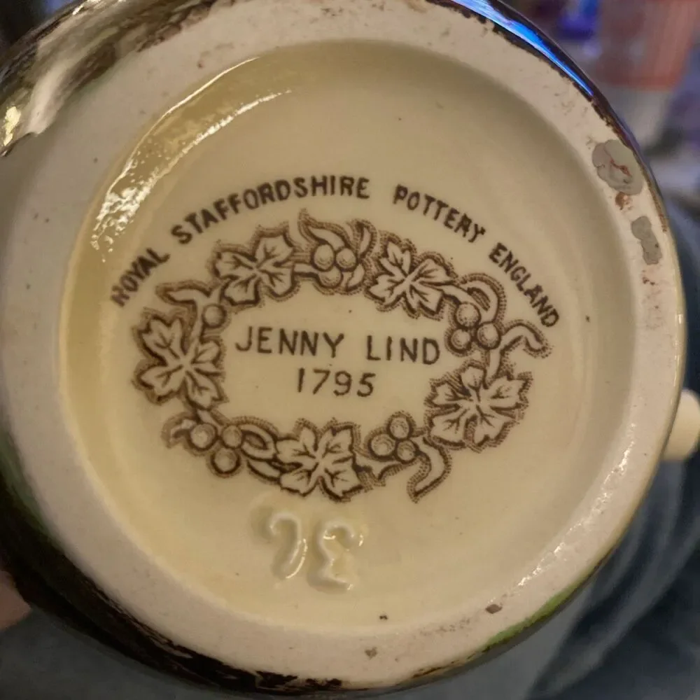RARE ANTIQUE ROYAL STAFFORDSHIRE JENNY LIND C.M.&S. CREAMER 4-1/2